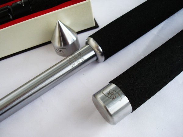 精制銀色甩棍 精制銀色甩棍